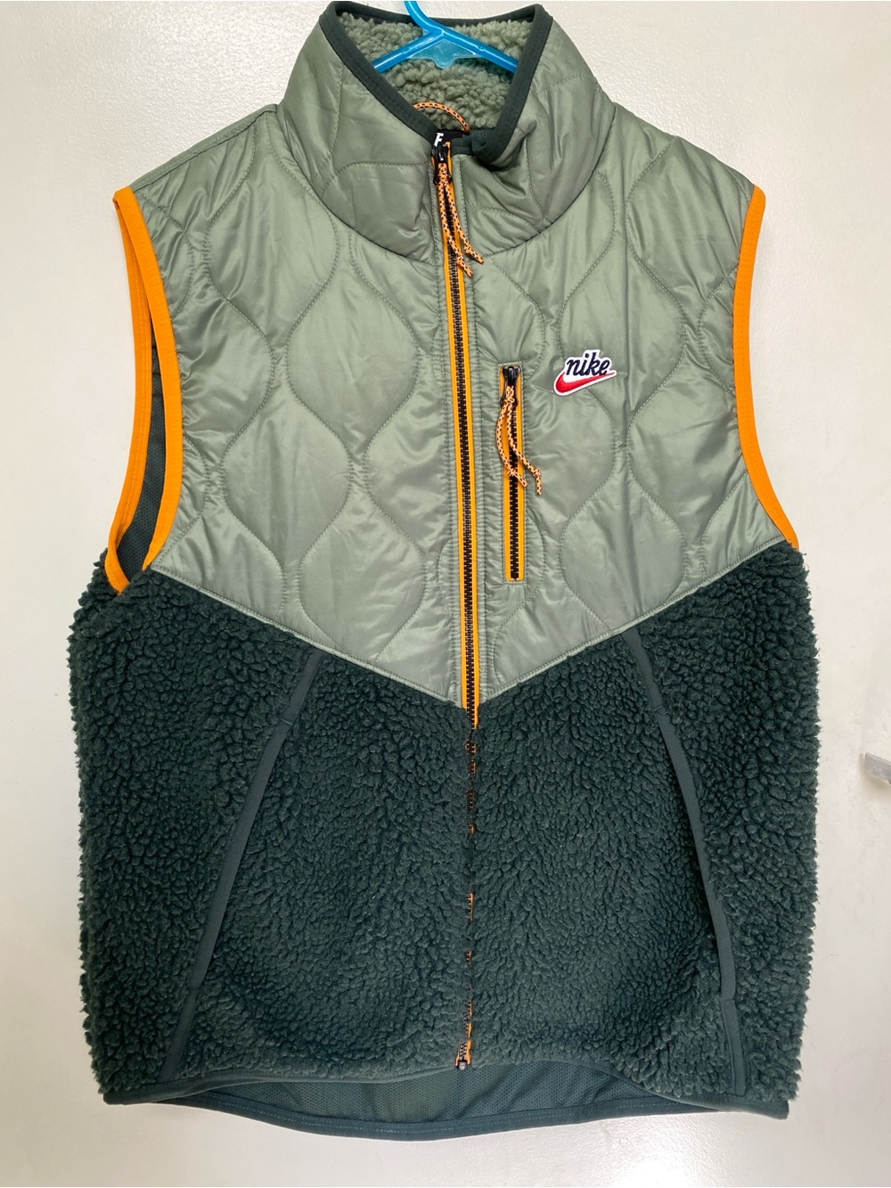 Nike Men Sherpa Vest size Medium